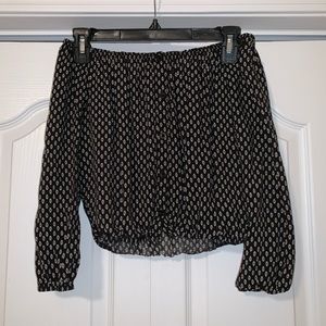 Brandy Melville off the shoulder top